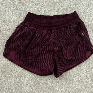 Lululemon tracker shorts size 8